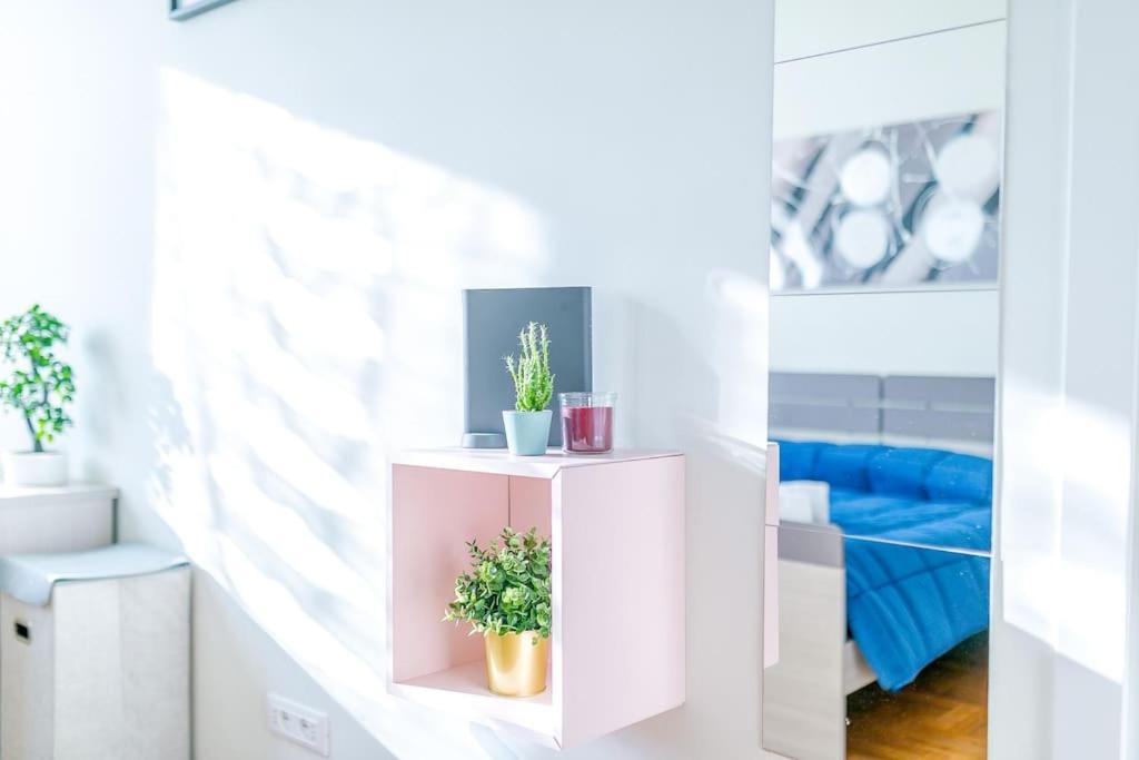 Navigli - Downtown - Duomo Spacious Two Bedroom Apartment - Close To Metro - Ac - Wi-Fi Milan Luaran gambar
